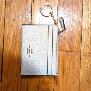 Chalk/Ivory and Gold Coach Cross-grain Leather Skinny ID case